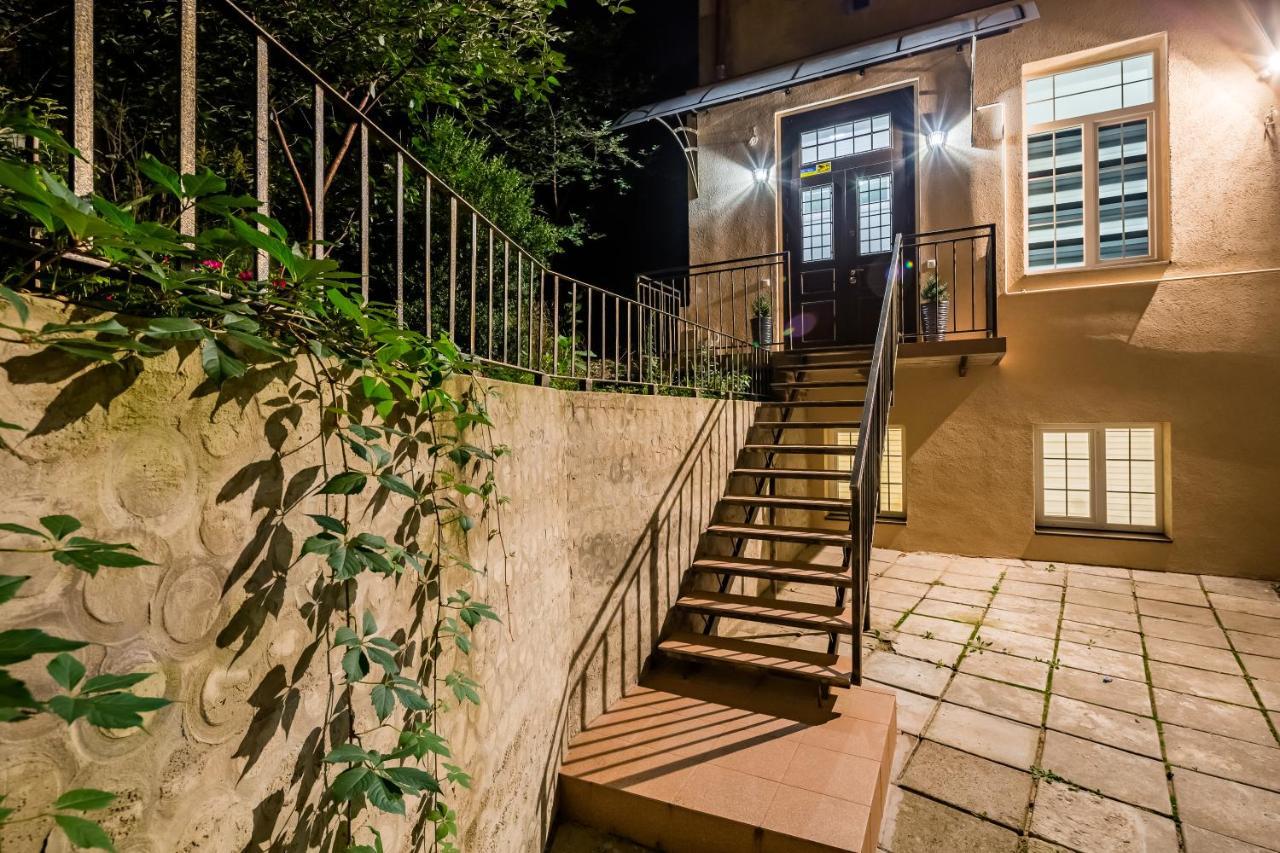 New Large 2 Bedroom In Lviv Historic Centre Εξωτερικό φωτογραφία